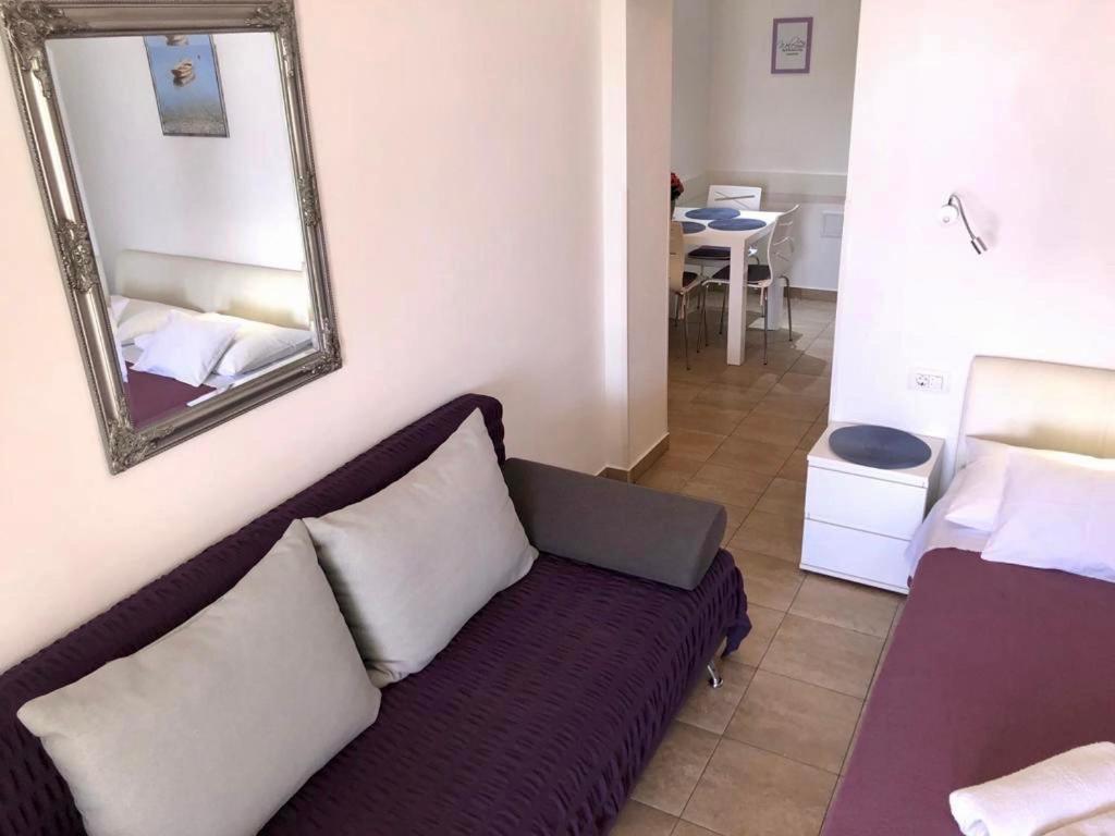 Apartmani “Kresimir” أوميس المظهر الخارجي الصورة