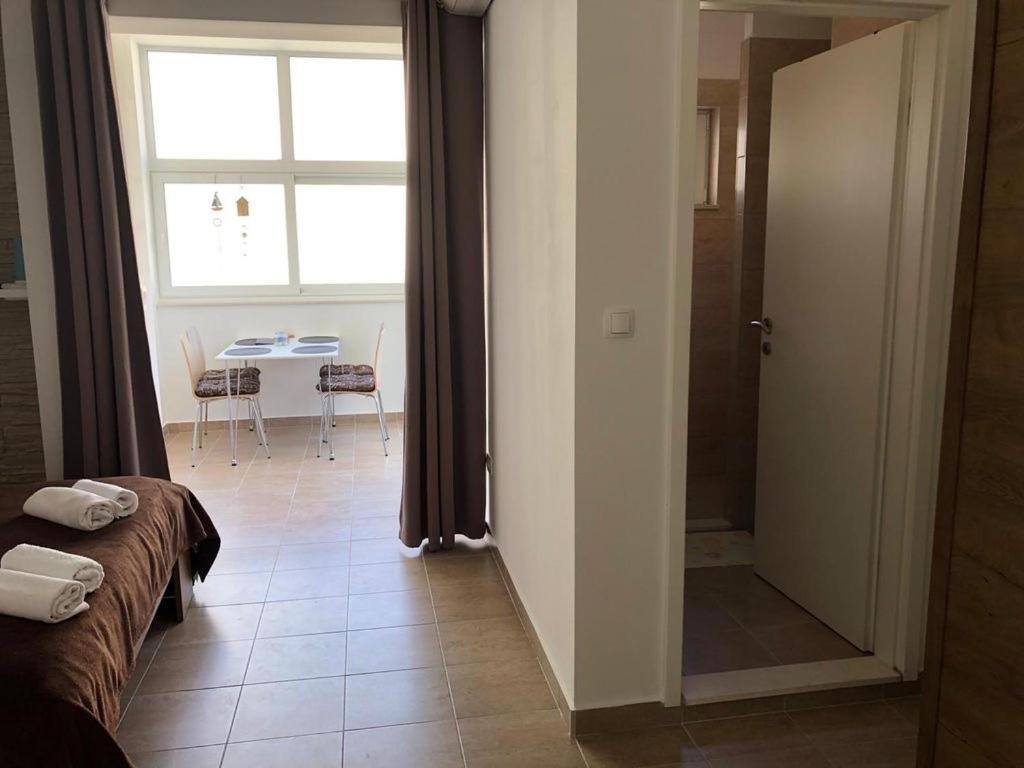 Apartmani “Kresimir” أوميس المظهر الخارجي الصورة