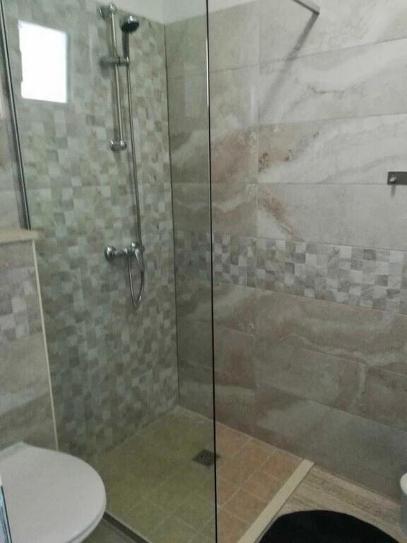 Apartmani “Kresimir” أوميس المظهر الخارجي الصورة